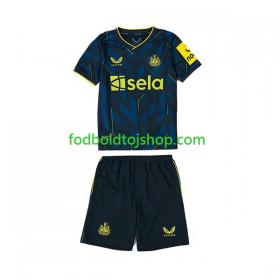 Newcastle United Børn 3. Fodboldsæt 2023-24 S/S (+ Korte bukser)